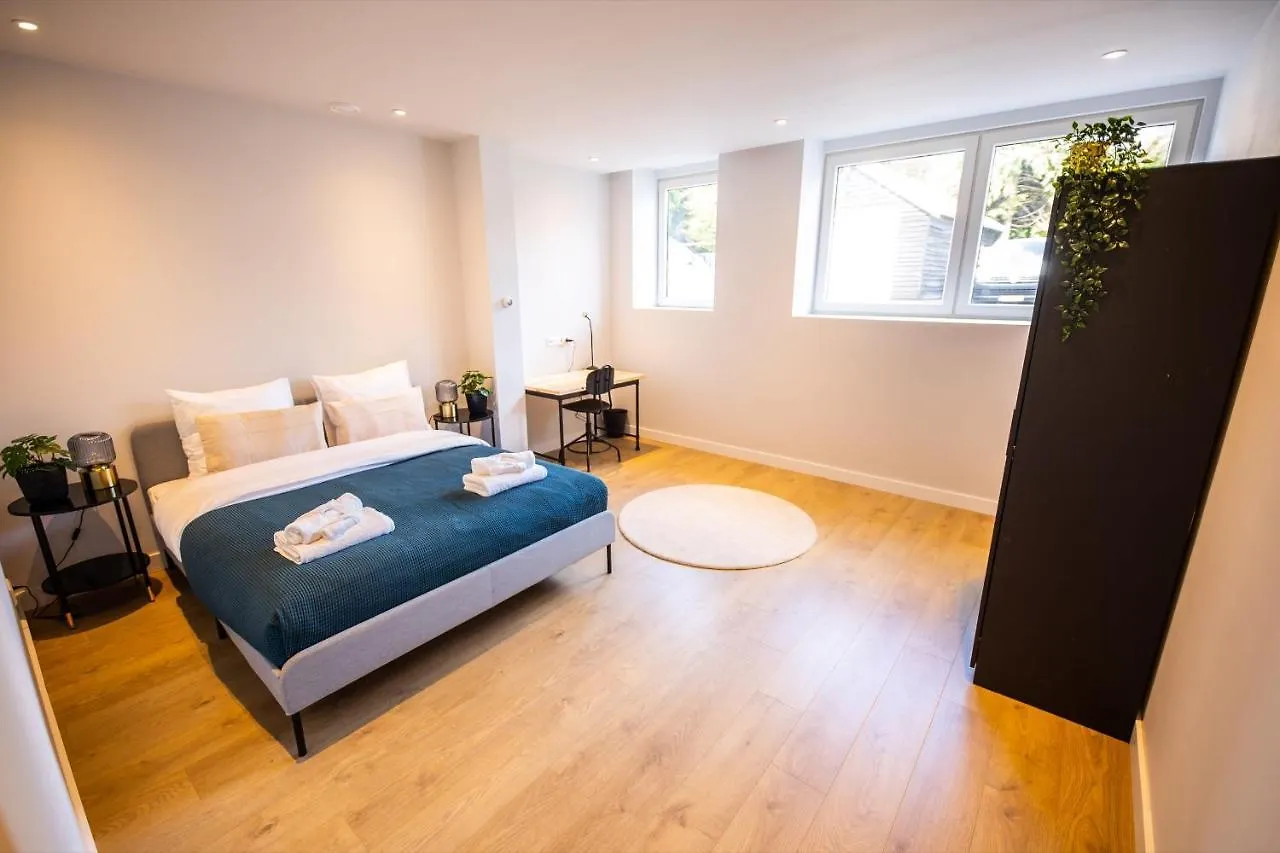 Distinct 2 Bedroom Serviced Apartment 84M2 -Vp2D- Rotterdam