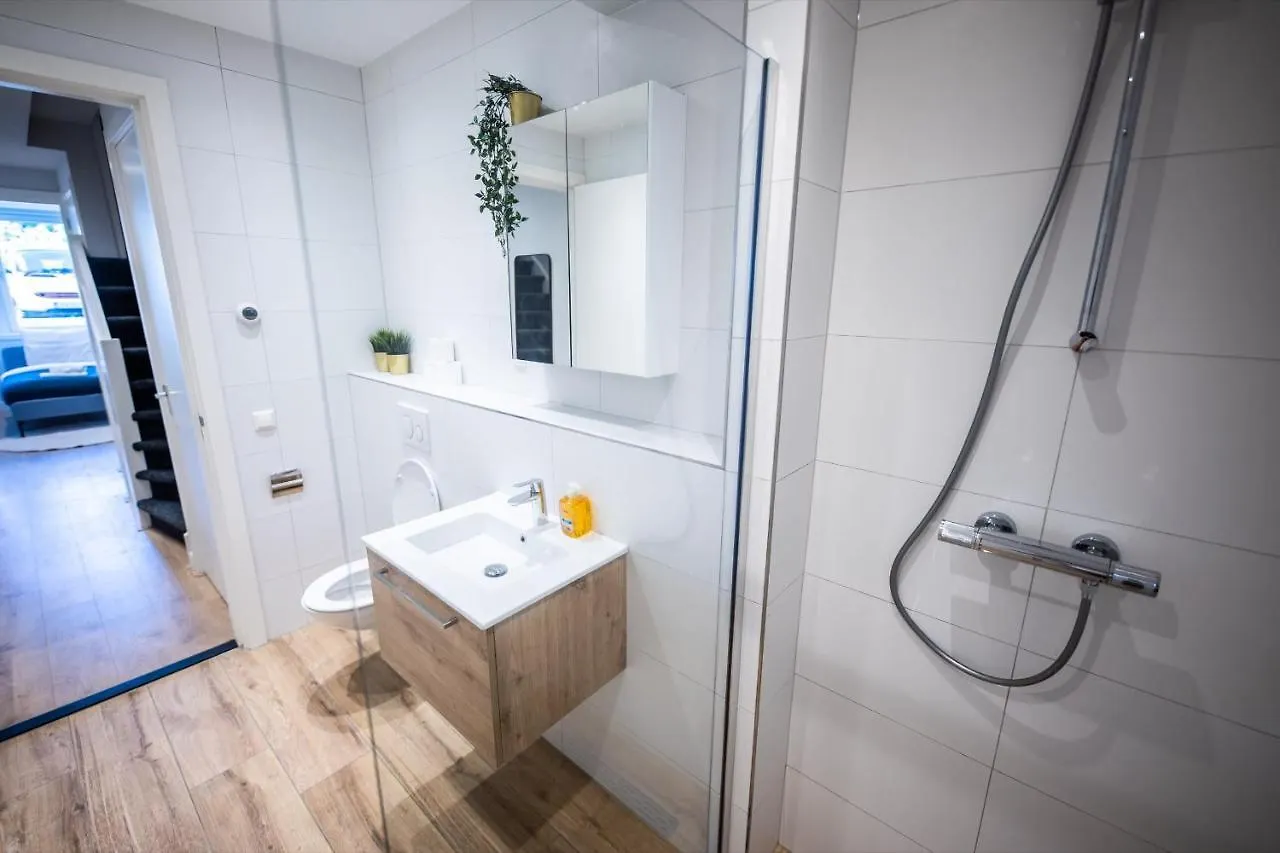 Distinct 2 Bedroom Serviced Apartment 84M2 -Vp2D- Rotterdam 0*,