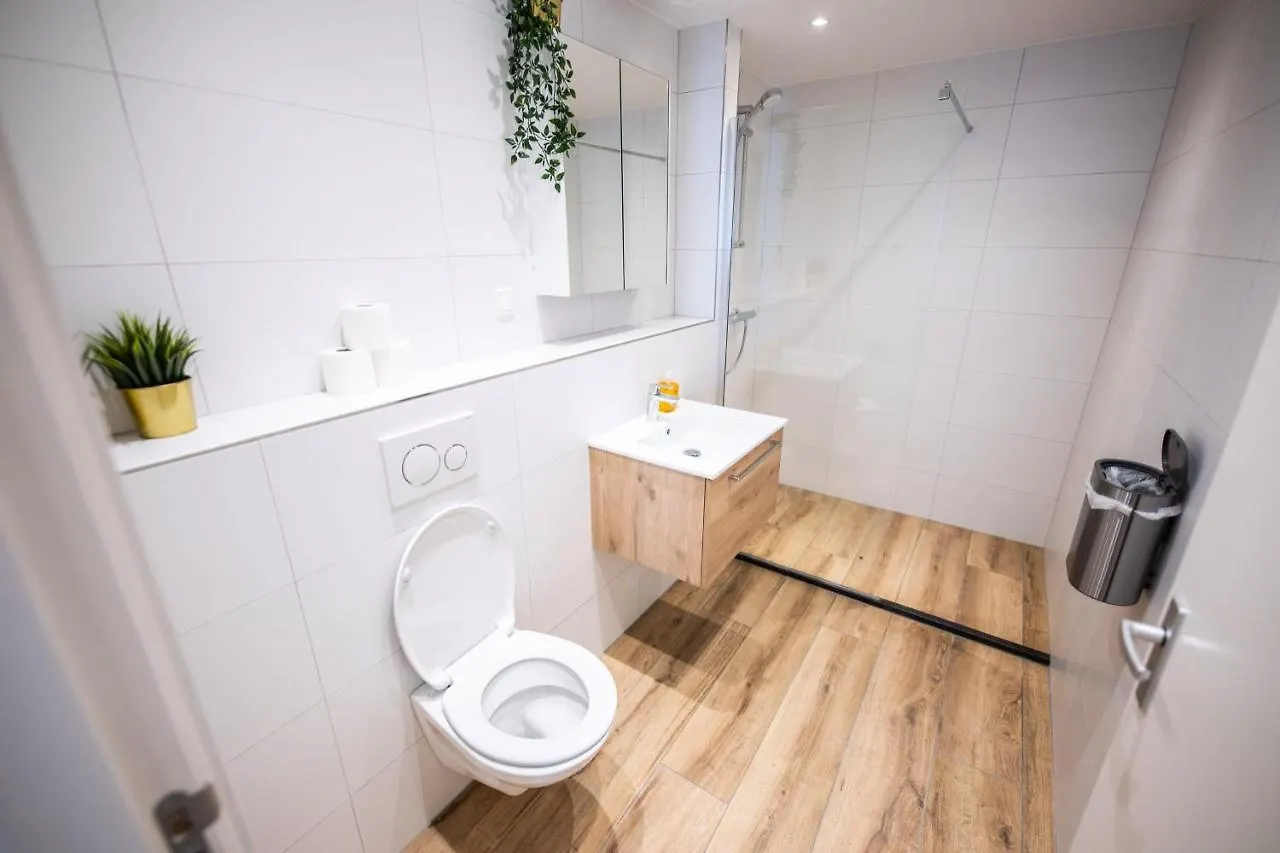 Distinct 2 Bedroom Serviced Apartment 84M2 -Vp2D- Rotterdam
